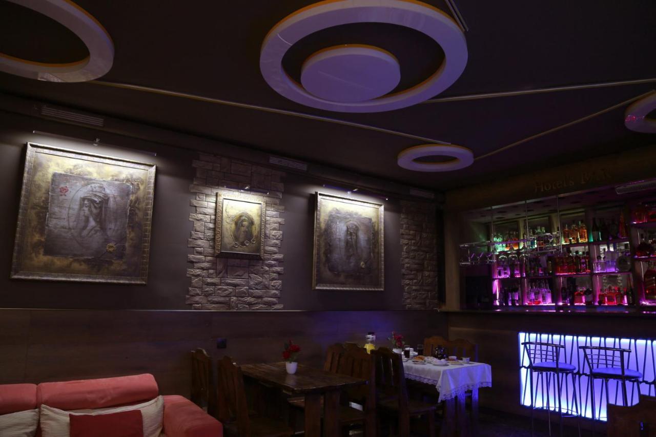 Nava Hotel Jerevan Eksteriør bilde