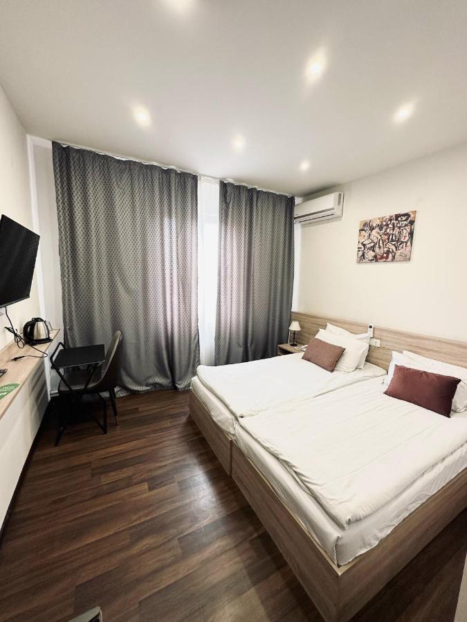 Nava Hotel Jerevan Eksteriør bilde